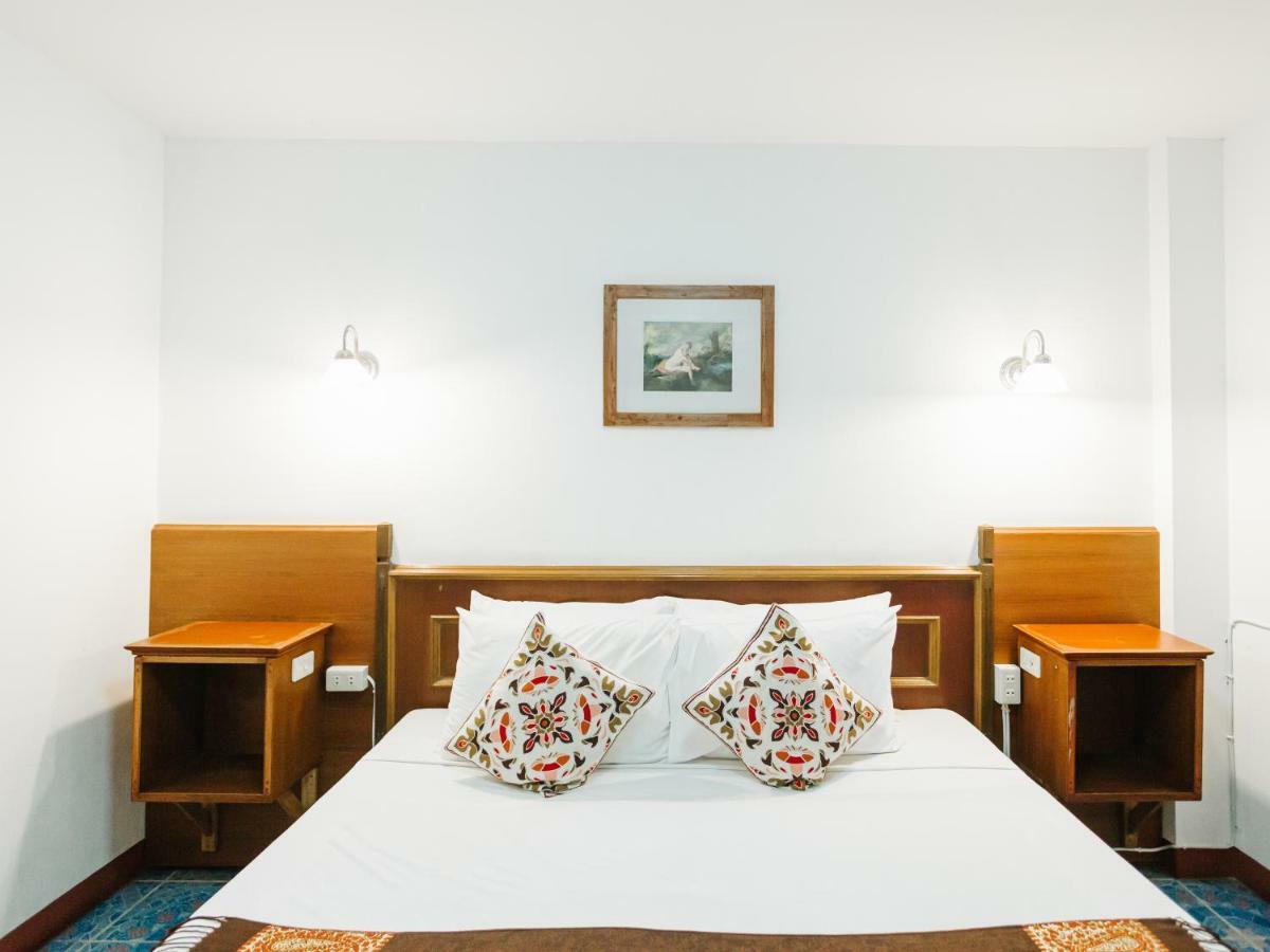 Rendezvous Oldtown Chiangmai Hotell Chiang Mai Eksteriør bilde