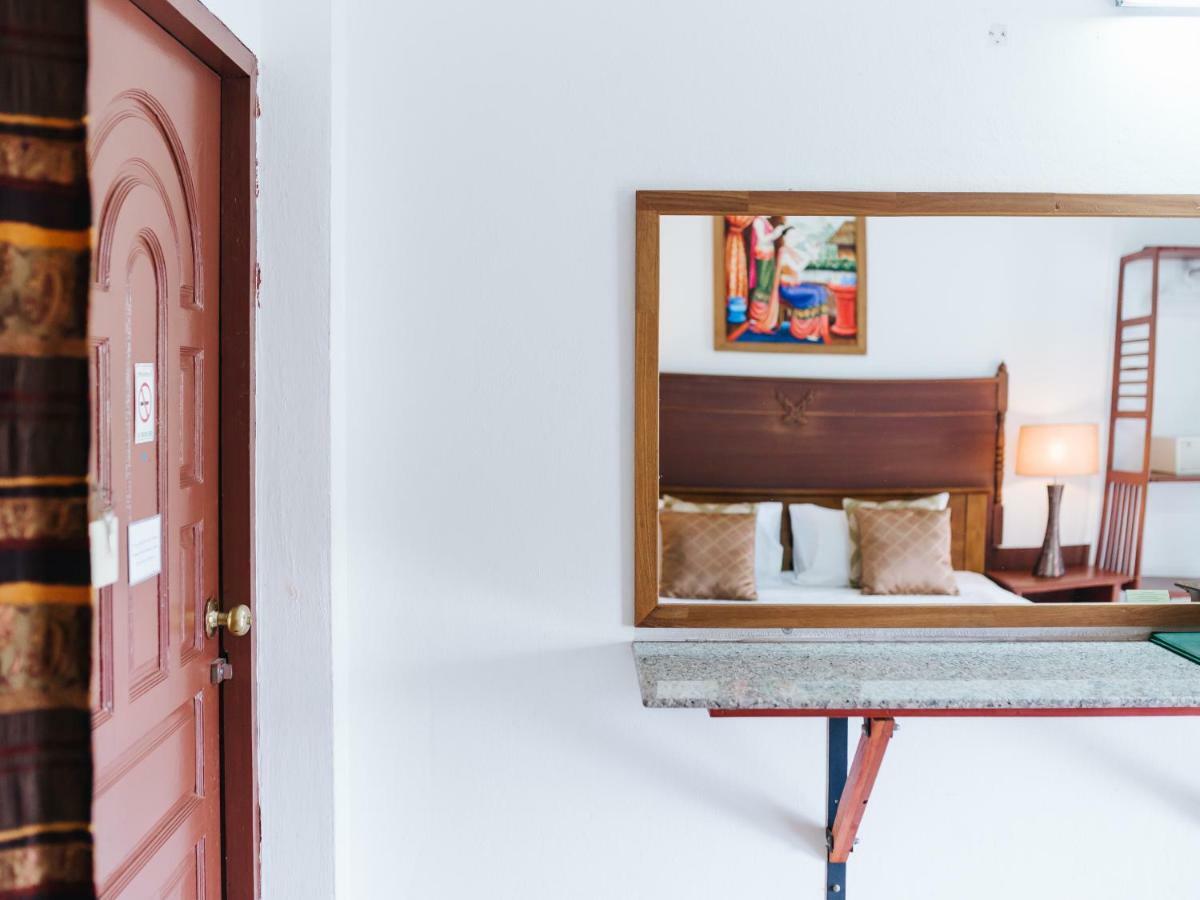 Rendezvous Oldtown Chiangmai Hotell Chiang Mai Eksteriør bilde